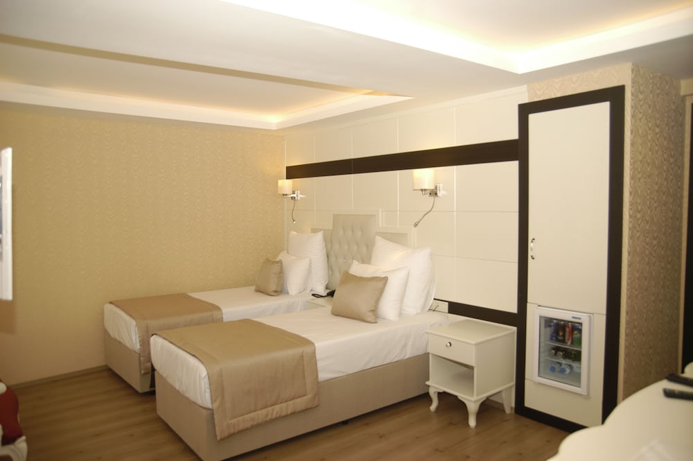 Standard Twin Room, Non Smoking photo 2