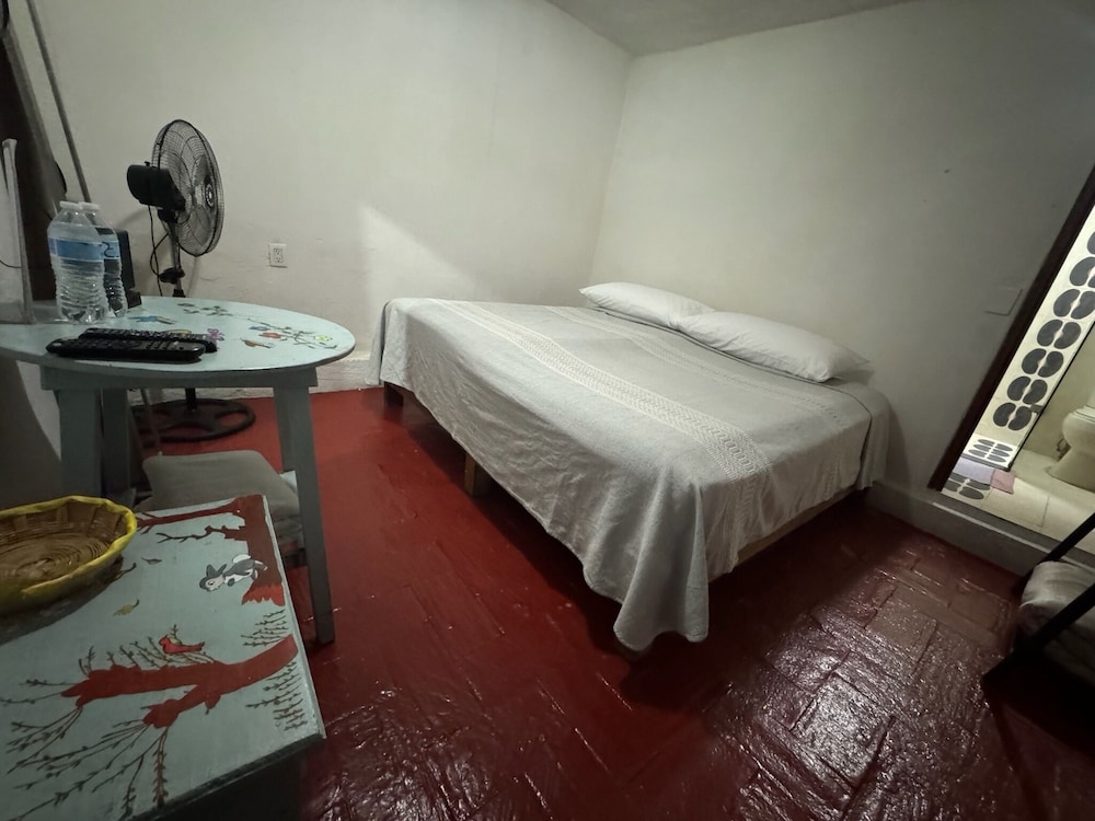 Standard Room photo 2