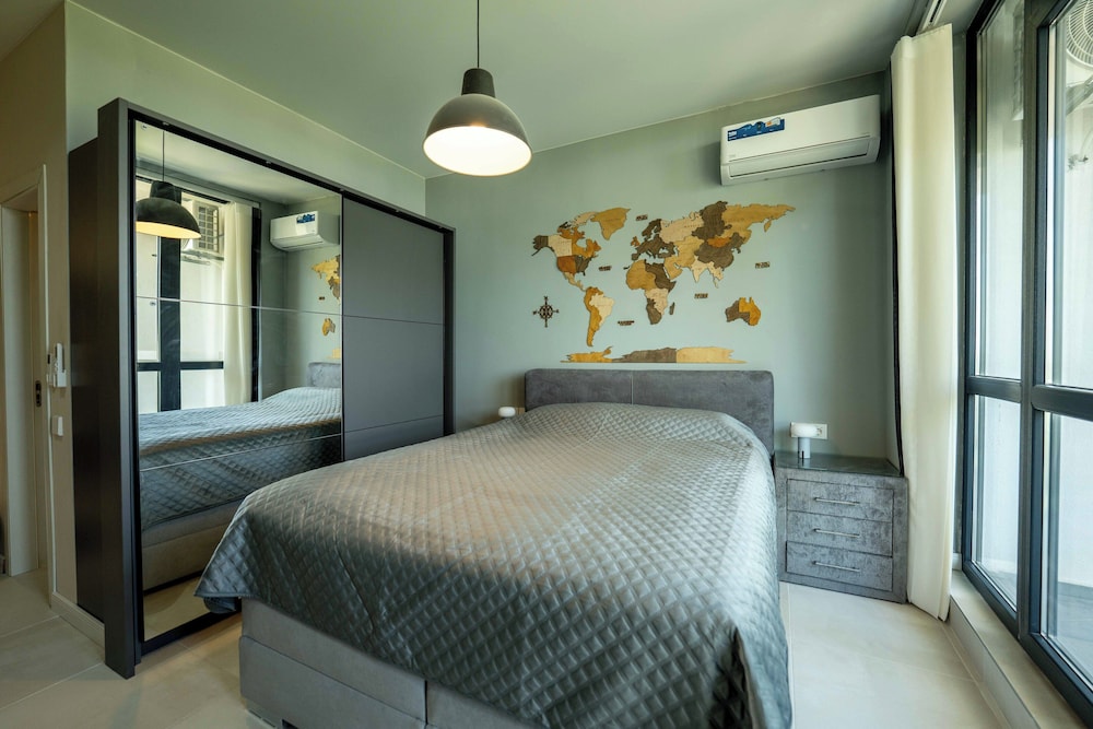 Signature Room photo 2