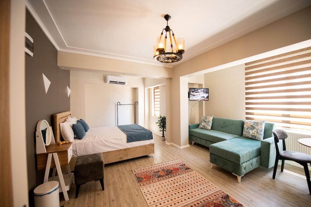 Family Studio Suite photo 2