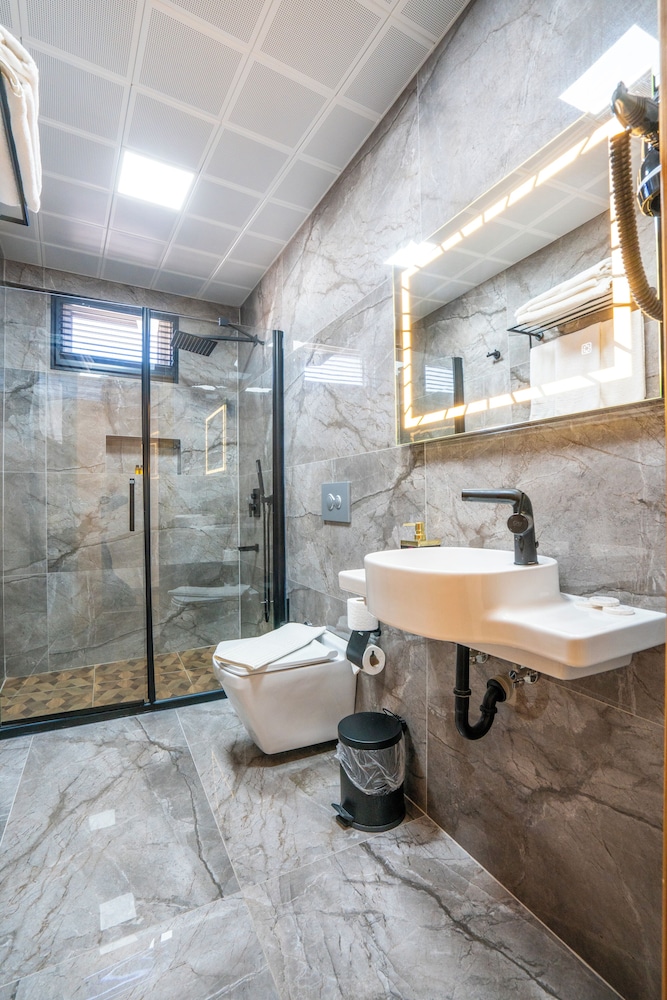 Standard Quadruple Room, Multiple Beds, City View photo 2