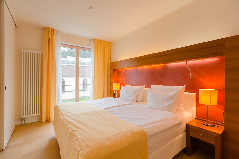 Deluxe Suite, Park View - Photo 4