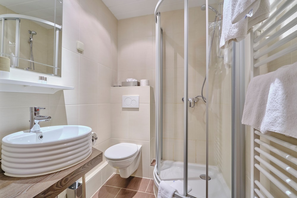Double Room - Photo 4