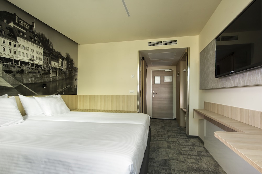 Double Room - Photo 4