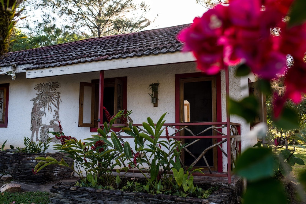 #3 Red House Cabana- 2 beds