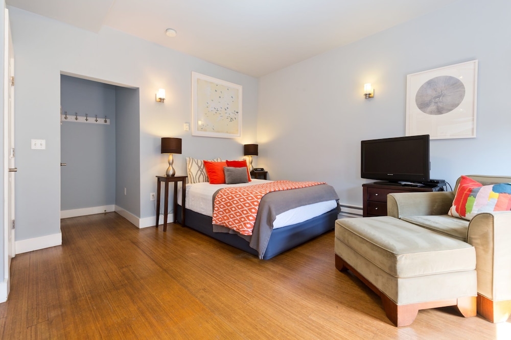 NO. 4 Nature Suite photo 1