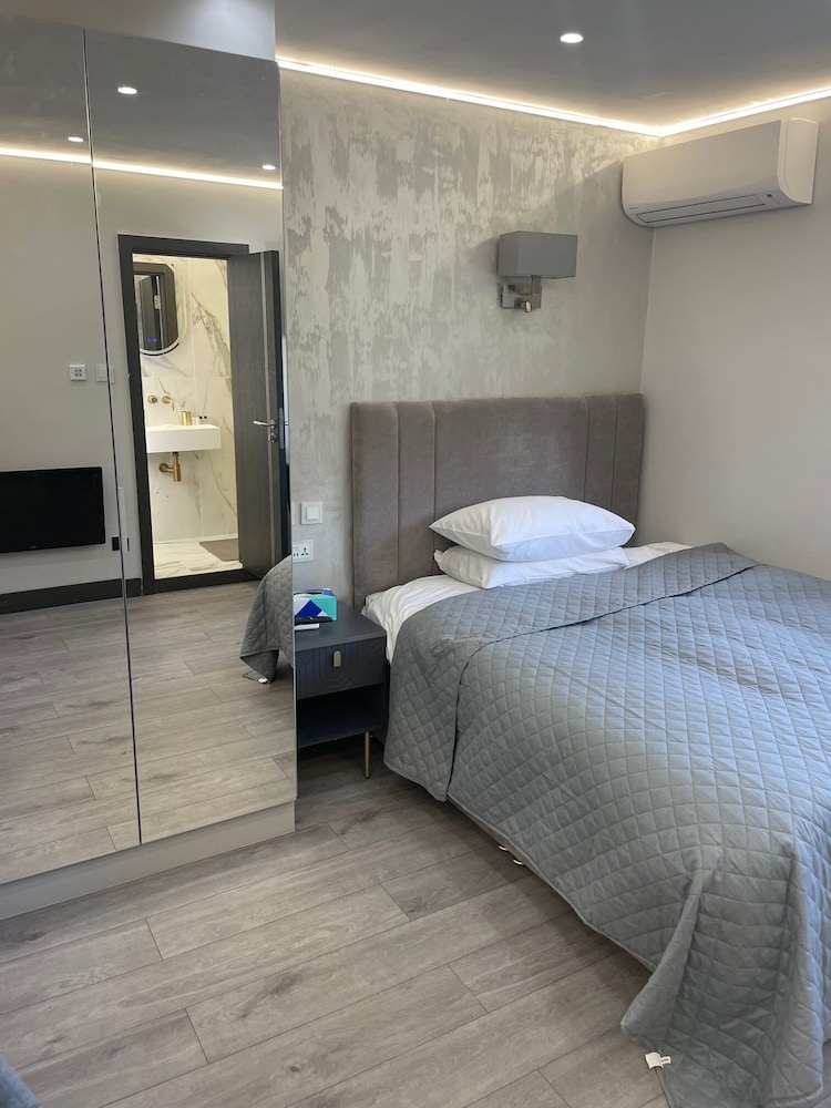 Quadruple Room photo 1