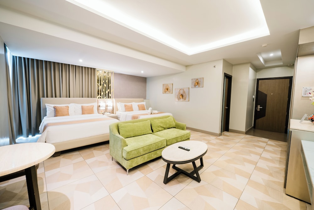 Junior Room - Photo 1