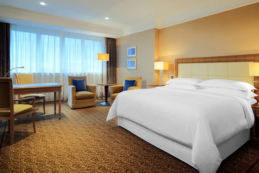 Superior Room, 1 King Bed - Photo 1