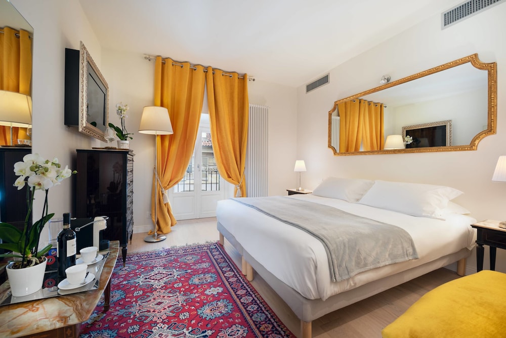Deluxe Double Room, City View photo 1