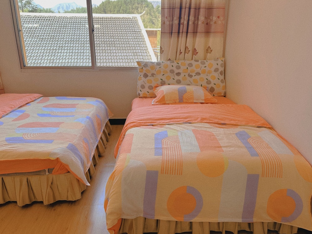 Comfort Triple Room, Hill View photo 2