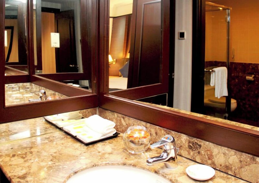Deluxe Room, 2 Twin Beds (Single / Twin) - Photo 2