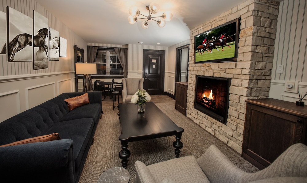 Premier Studio Suite - Adults Only