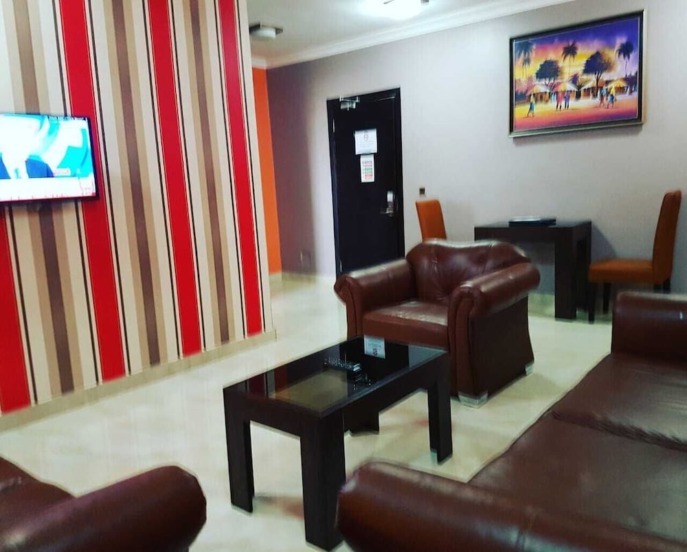 Standard Suite, Multiple Beds, Refrigerator