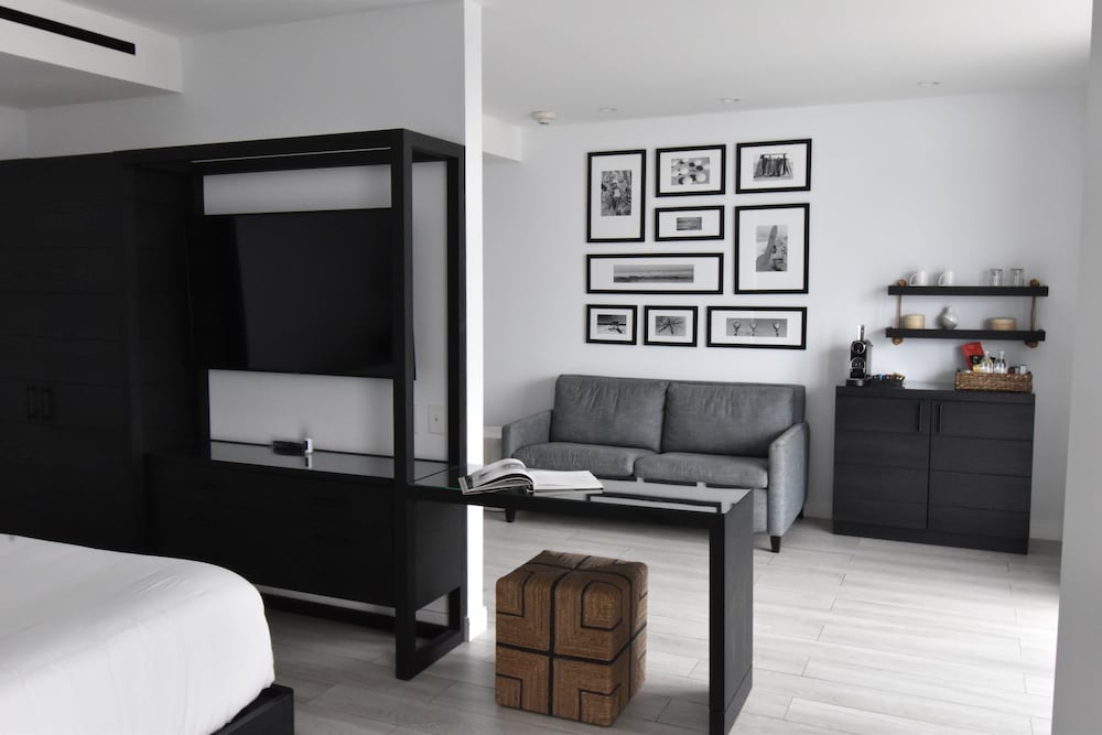 Superior Room, 1 King Bed, Terrace photo 2