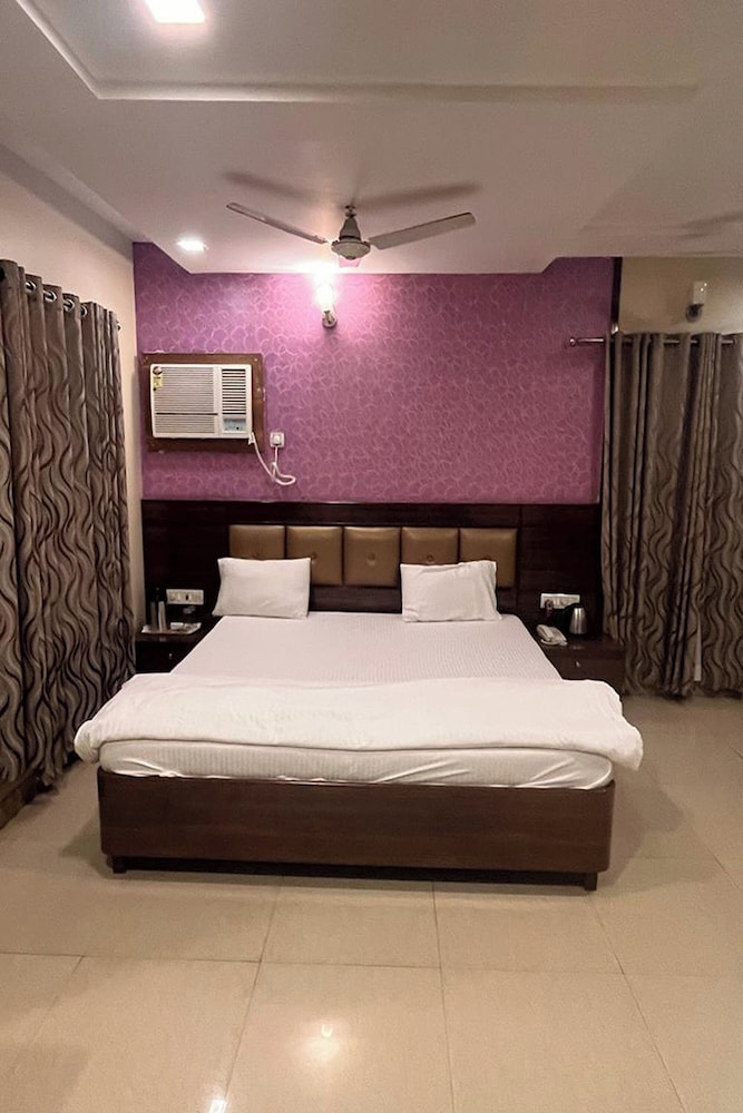 Executive Room photo 2