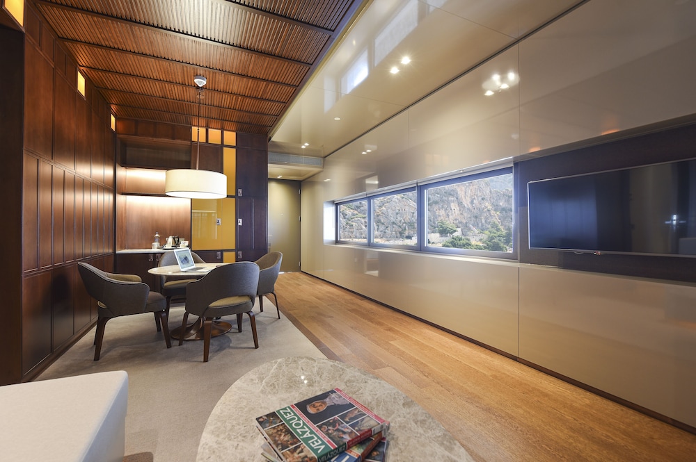 Premium Suite, Mountain View