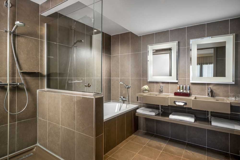 Executive Suite, 1 King Bed with Sofa bed, View (Bosphorus)