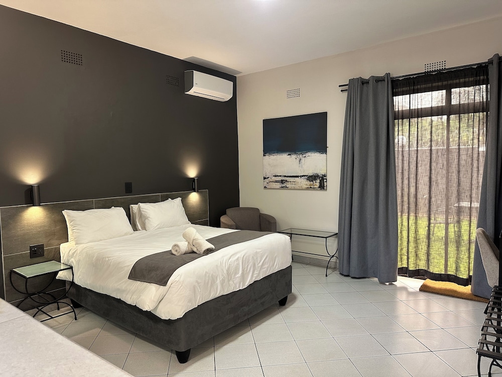 Executive Double Room - Photo 1