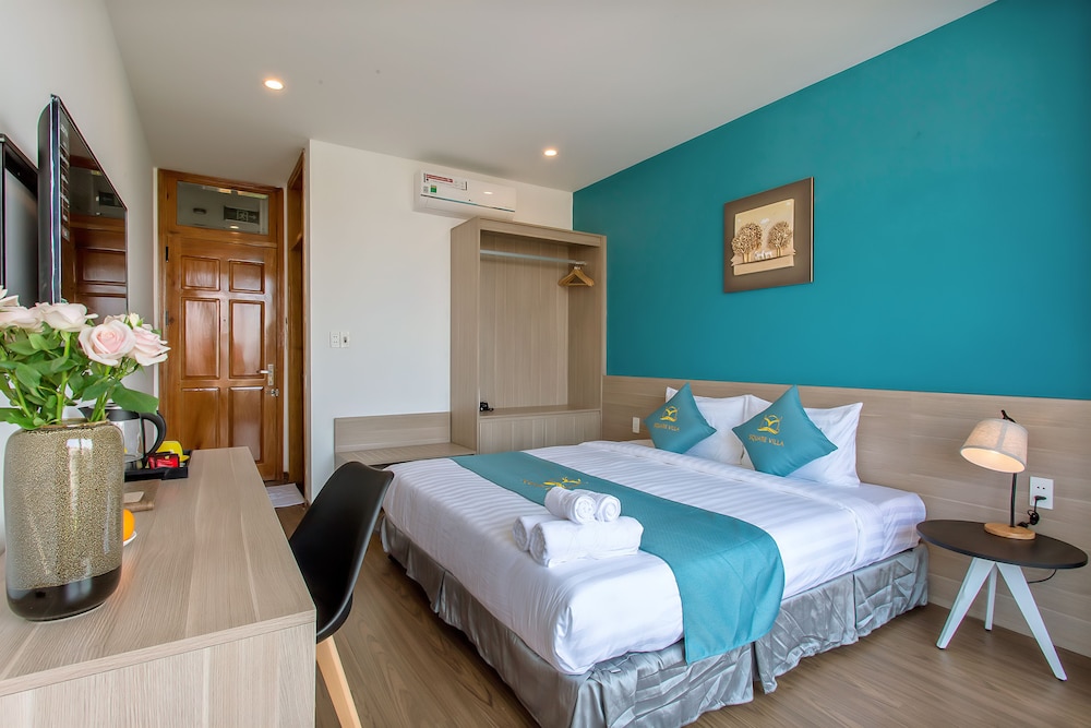 Family Suite, Balcony, City View photo 3