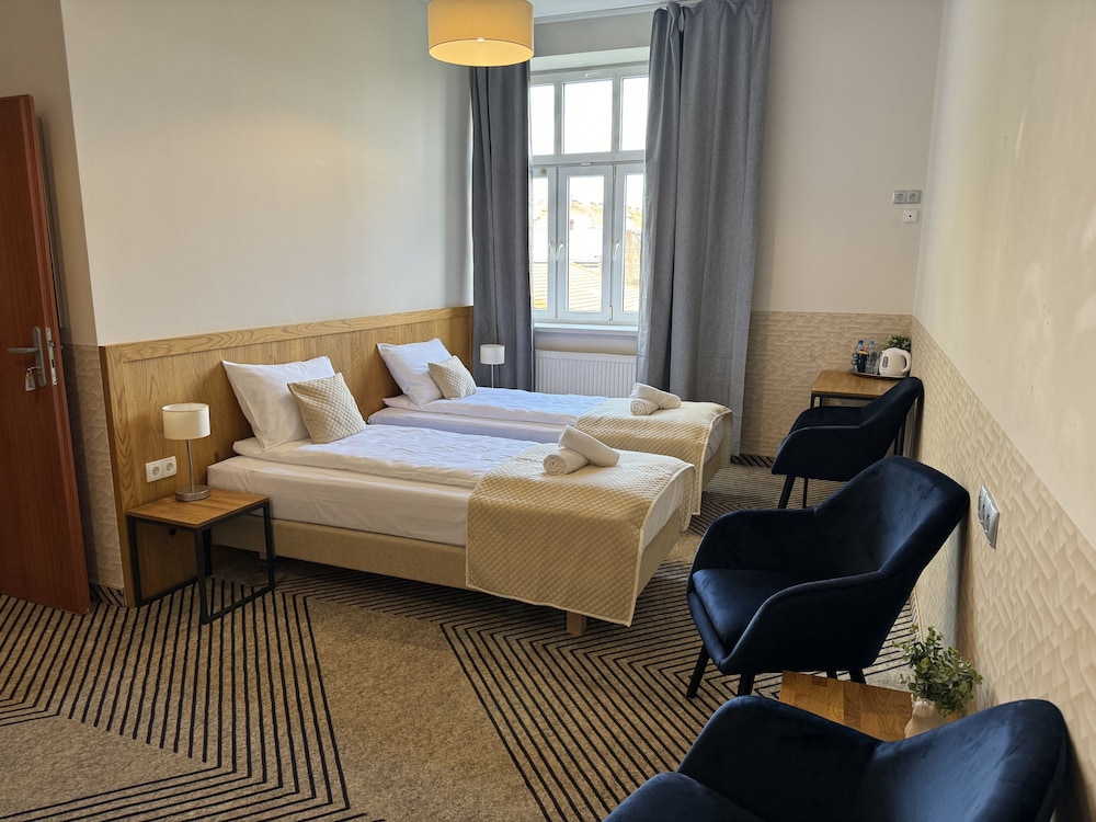 Deluxe Quadruple Room