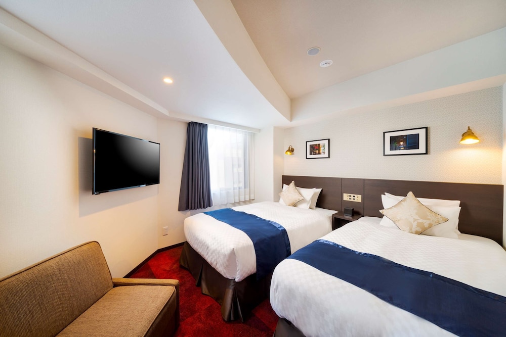 Executive Room, 2 Twin Beds, Non Smoking, Refrigerator (with Sofabed) - Photo 1