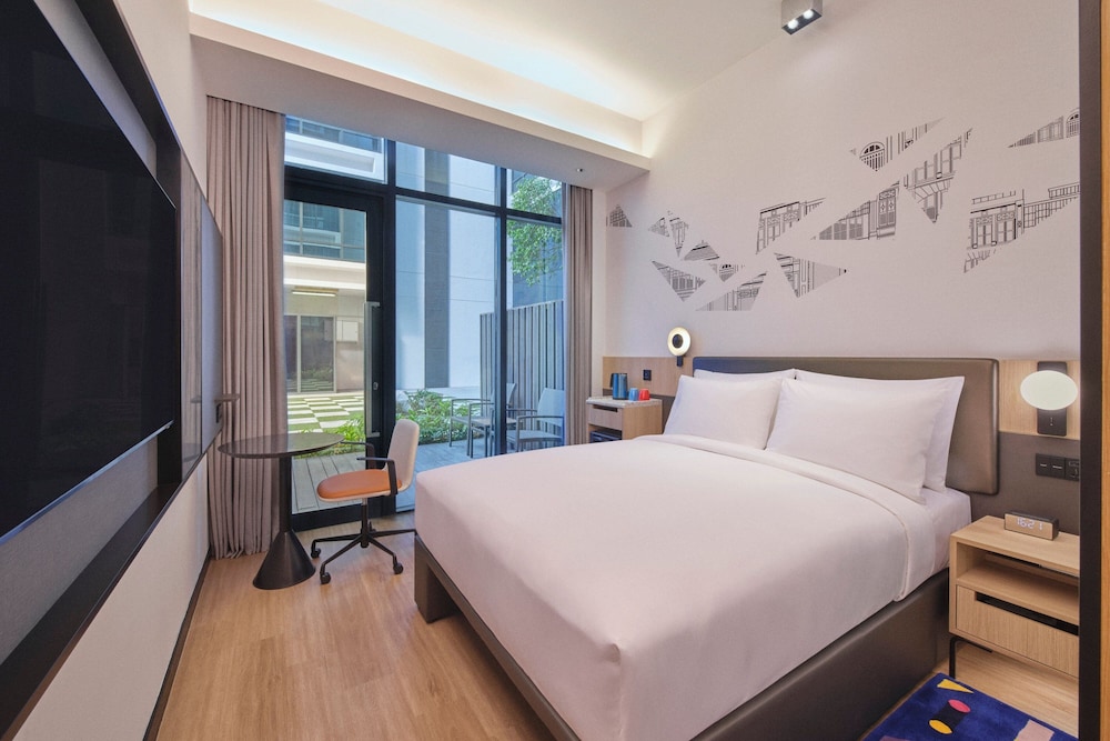 Room, 1 Queen Bed (Patio)