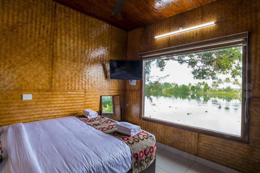 Traditional Tree House, 1 Double Bed, Non Smoking photo 3