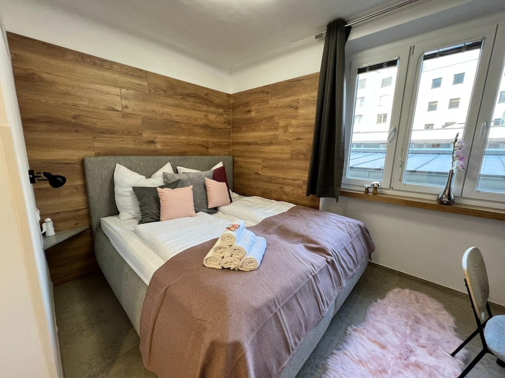 Basic Room