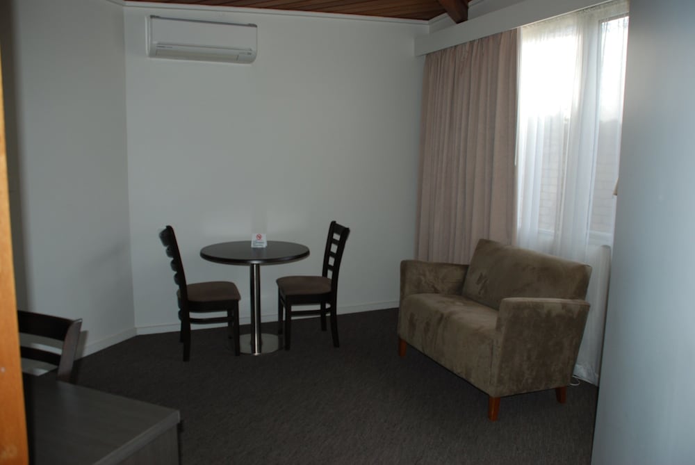 Superior One Bedroom Queen Apartment photo 3