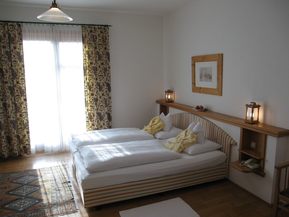 Comfort Double Room, Balcony, Garden Area photo 1