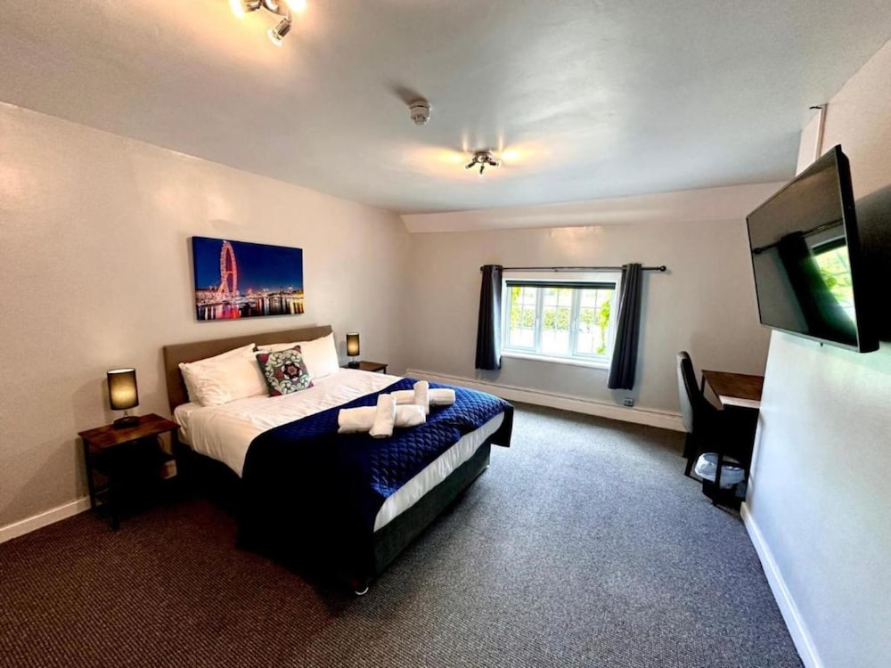Standard Single Room, 1 Twin Bed, Shared Bathroom