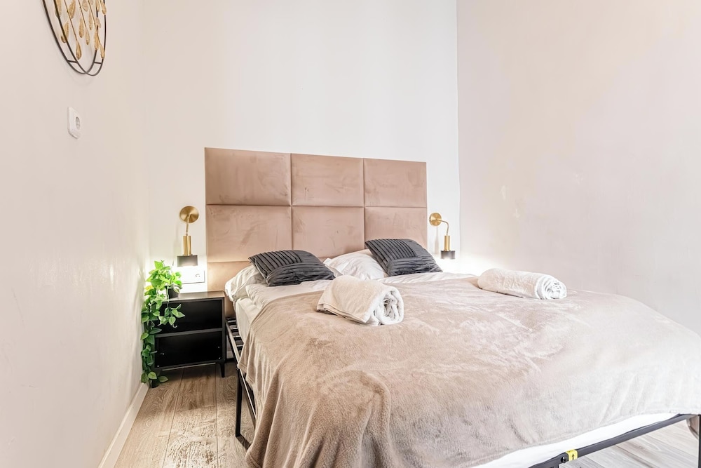 Basic Apartment