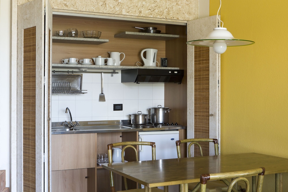 Apartment, 1 Bedroom, Kitchenette - Photo 6