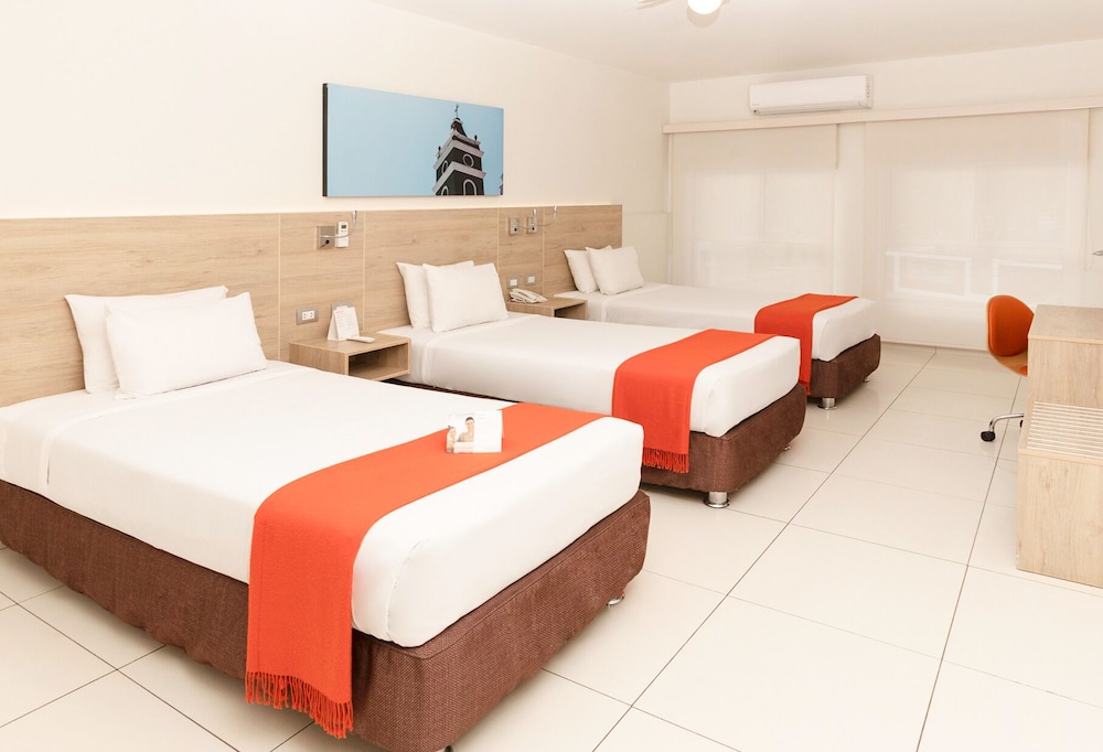Traditional Room, 3 Twin Beds photo 1