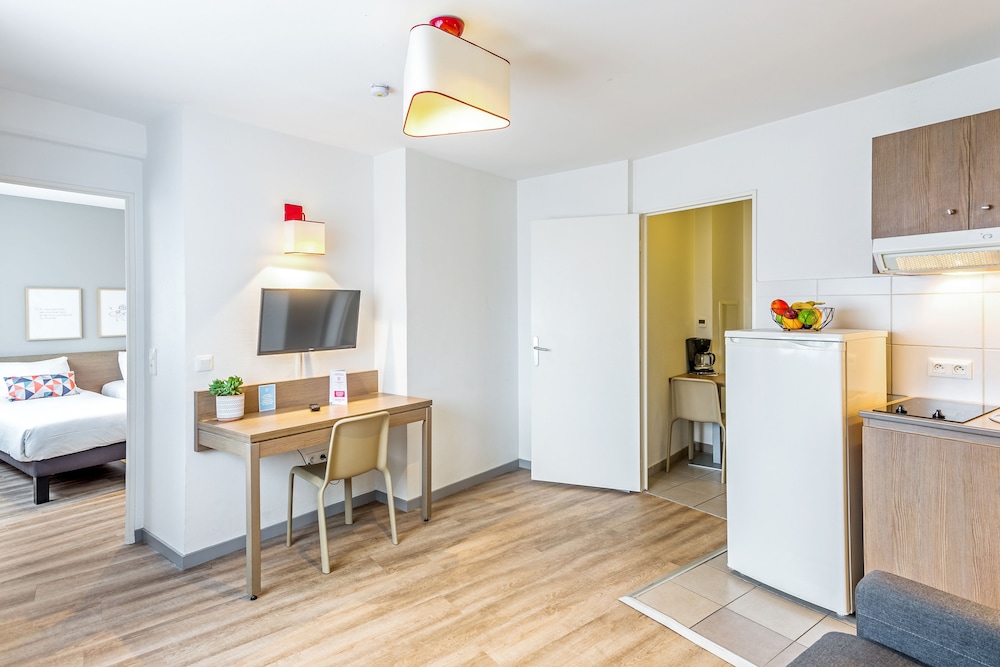 Apartment photo 3