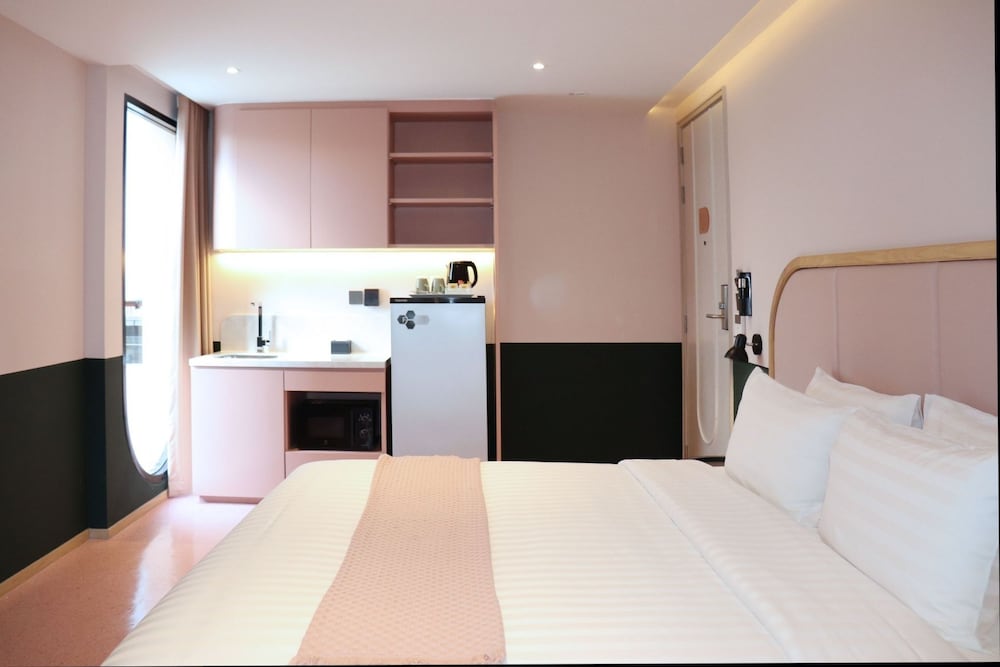 Deluxe Double or Twin Room with Bathtub photo 1