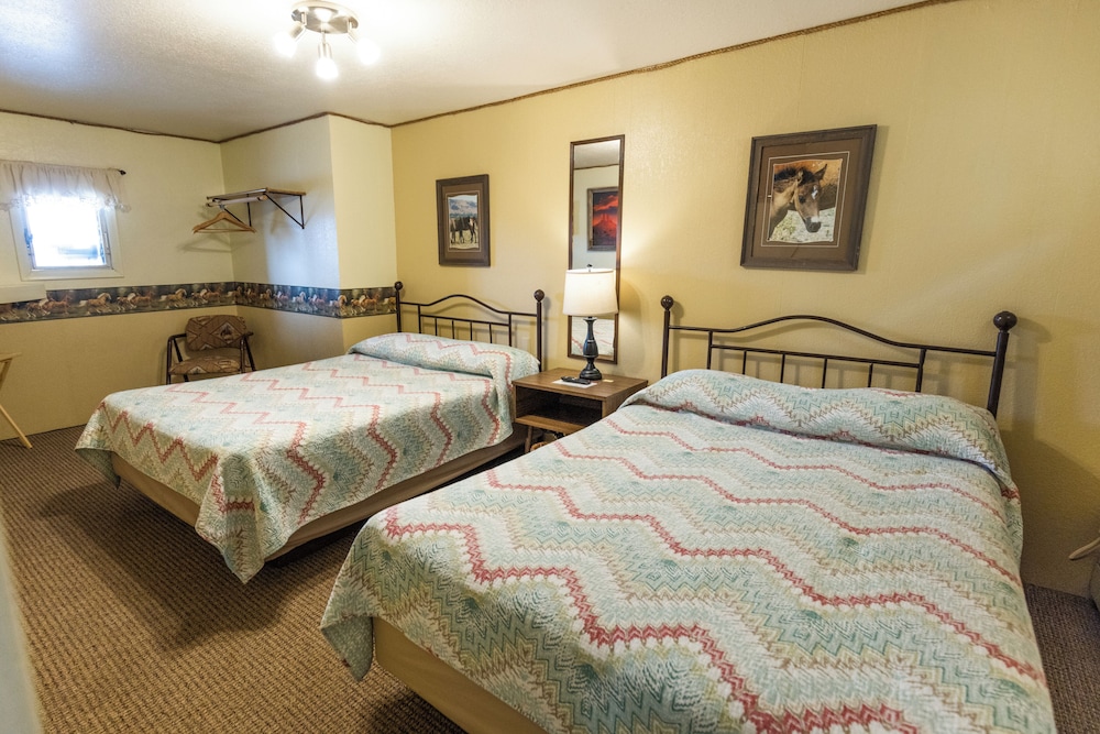 Basic Triple Room photo 1