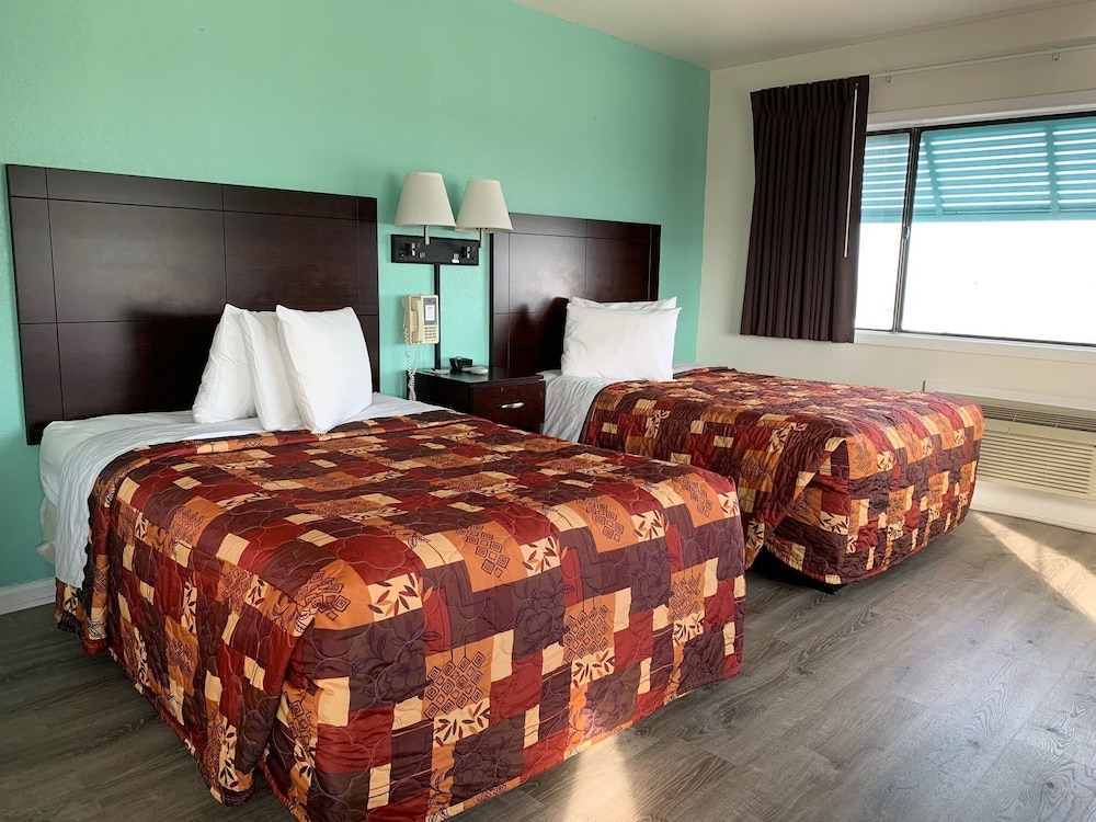 Classic Room, 2 Double Beds, Kitchenette photo 1