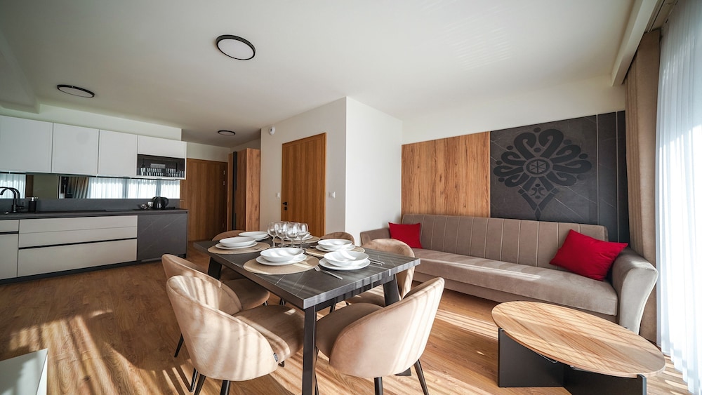 Apartment (P9) photo 1