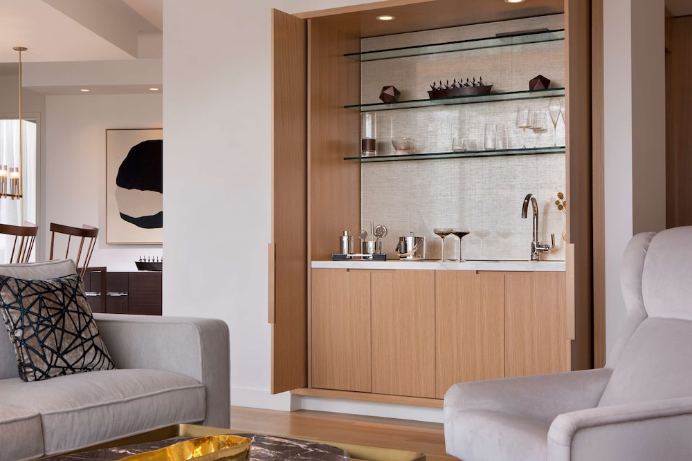 Presidential Suite, Multiple Beds