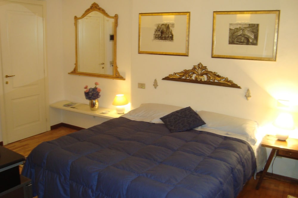 Small Double Room with Terrace photo 1