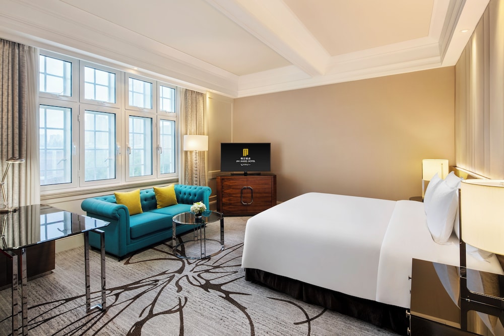 Premier Deluxe Room - Cathay Building