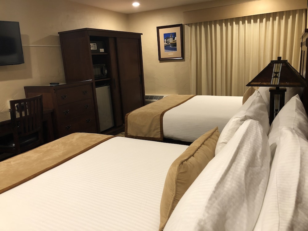 Luxury Room, 2 Queen Beds (Mission Double) - Photo 1
