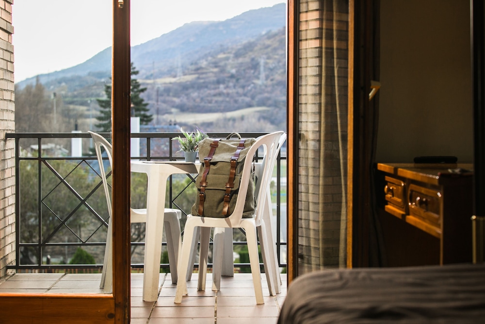 Club Triple Room, Terrace (3 pax)