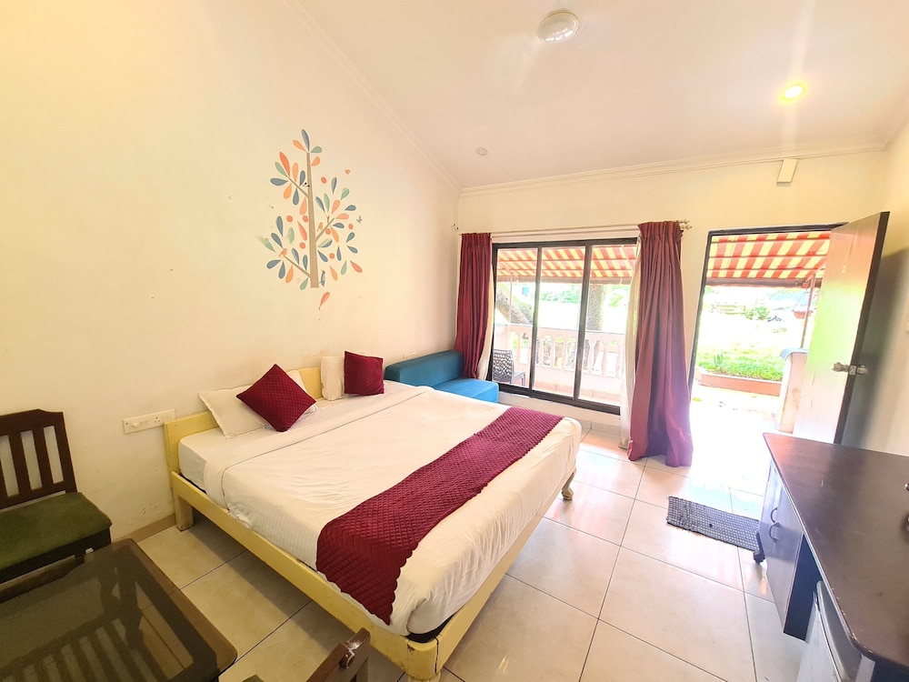 Deluxe Double Room, 1 King Bed, Garden View photo 1