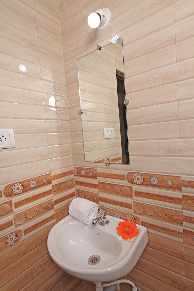 Economy Room photo 2