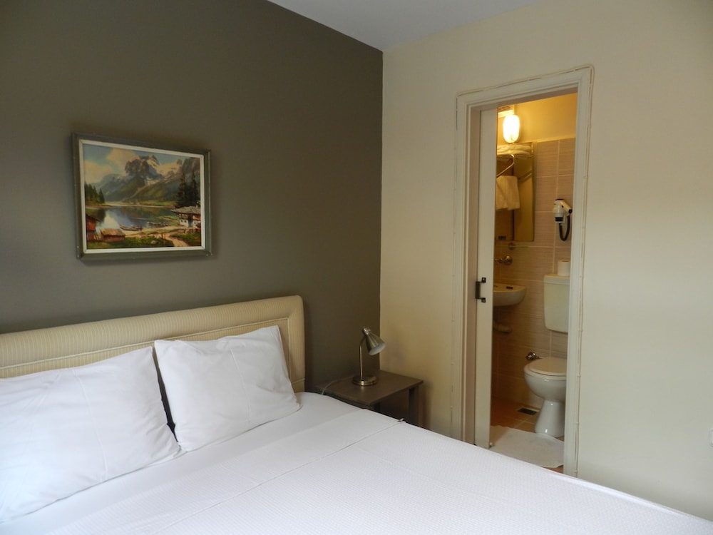Double Or Twin Room photo 3