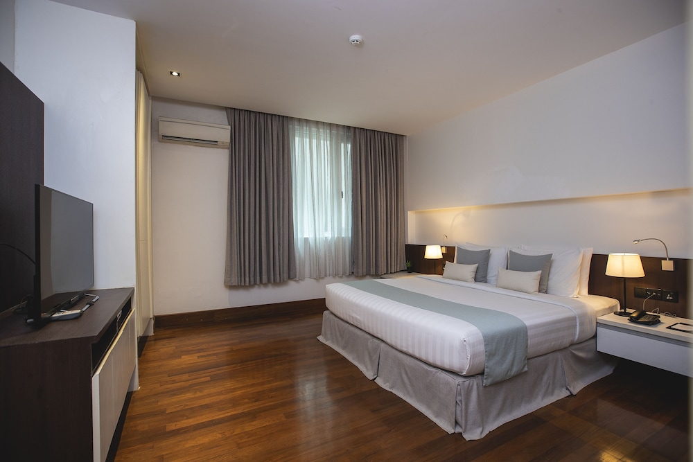 Suite, 2 Bedrooms (Min 3 Nights Stay) - Photo 3