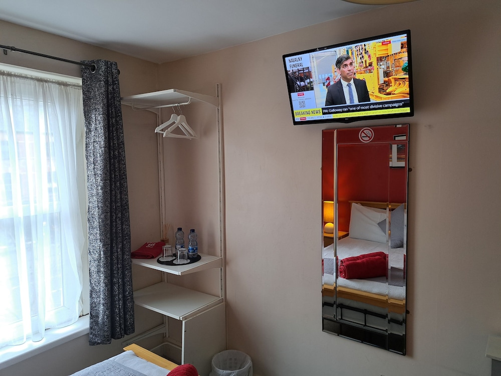Double or Twin Room photo 3